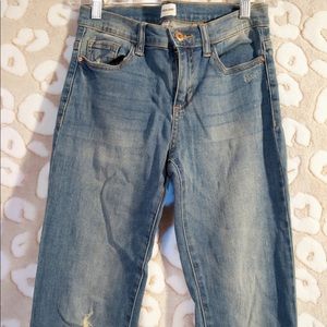 Two toned bell bottom jeans💙